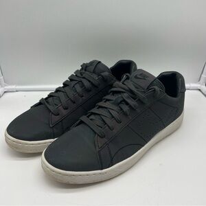 Nike Tennis Classic Ultra Premium Size 10 Black Iridescent 830699-001
